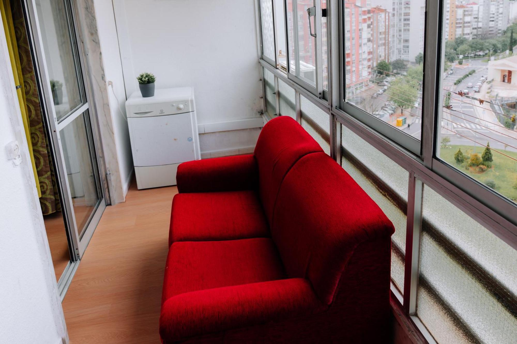 Family-friendly And Cozy 3-bedroom In * Lisbon