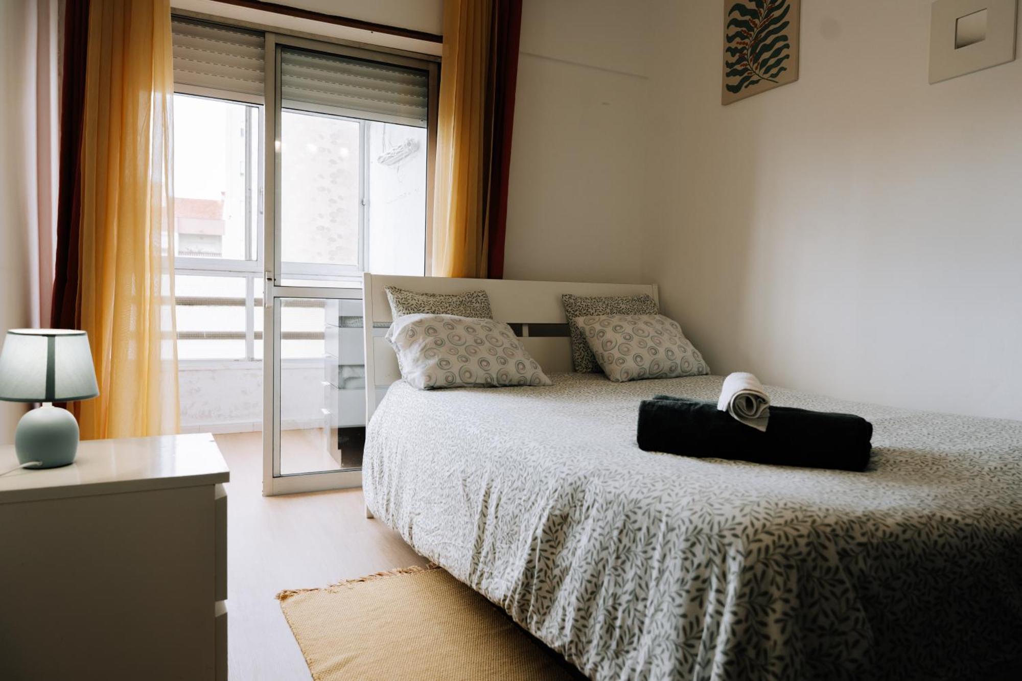 Family-friendly And Cozy 3-bedroom In * Lisbon